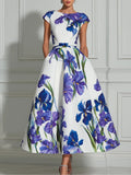 Elegante vestido midi de corte en A con estampado floral de lirios azules