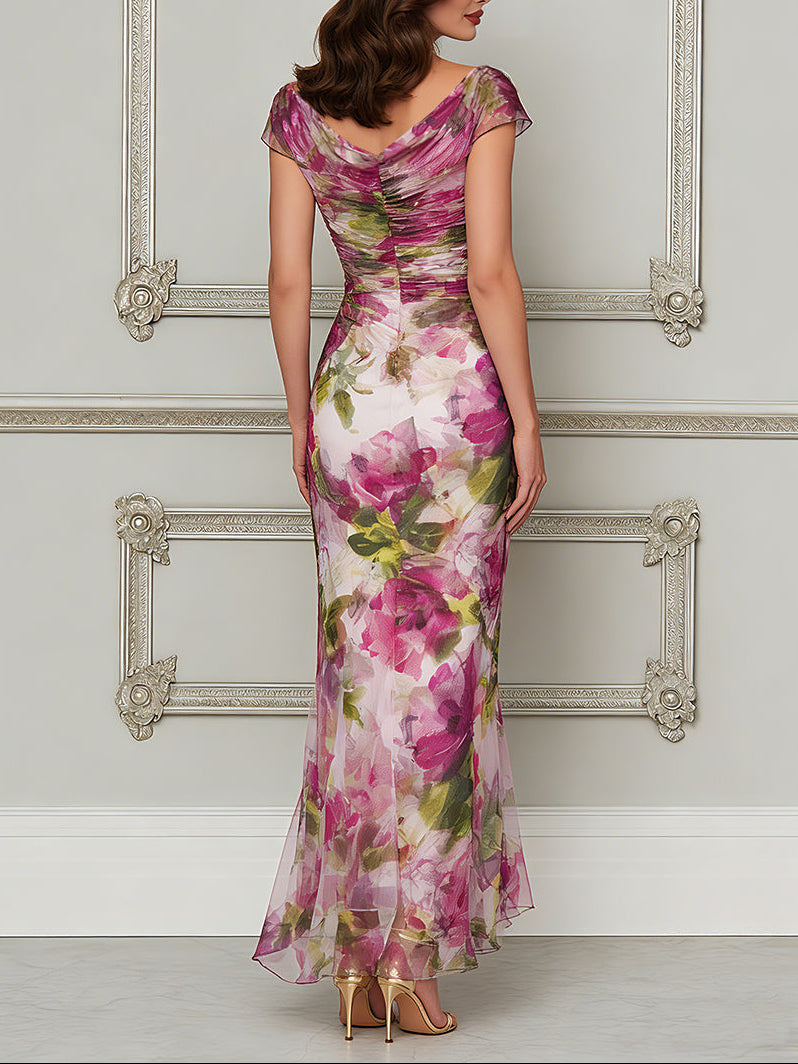 Vestido morado con cuello vuelto y volantes y corte en forma de cola de pez