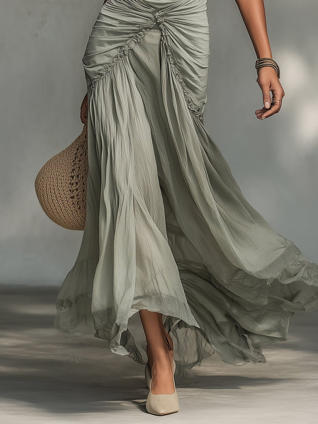 Vestido largo de tejido elástico gris y gasa