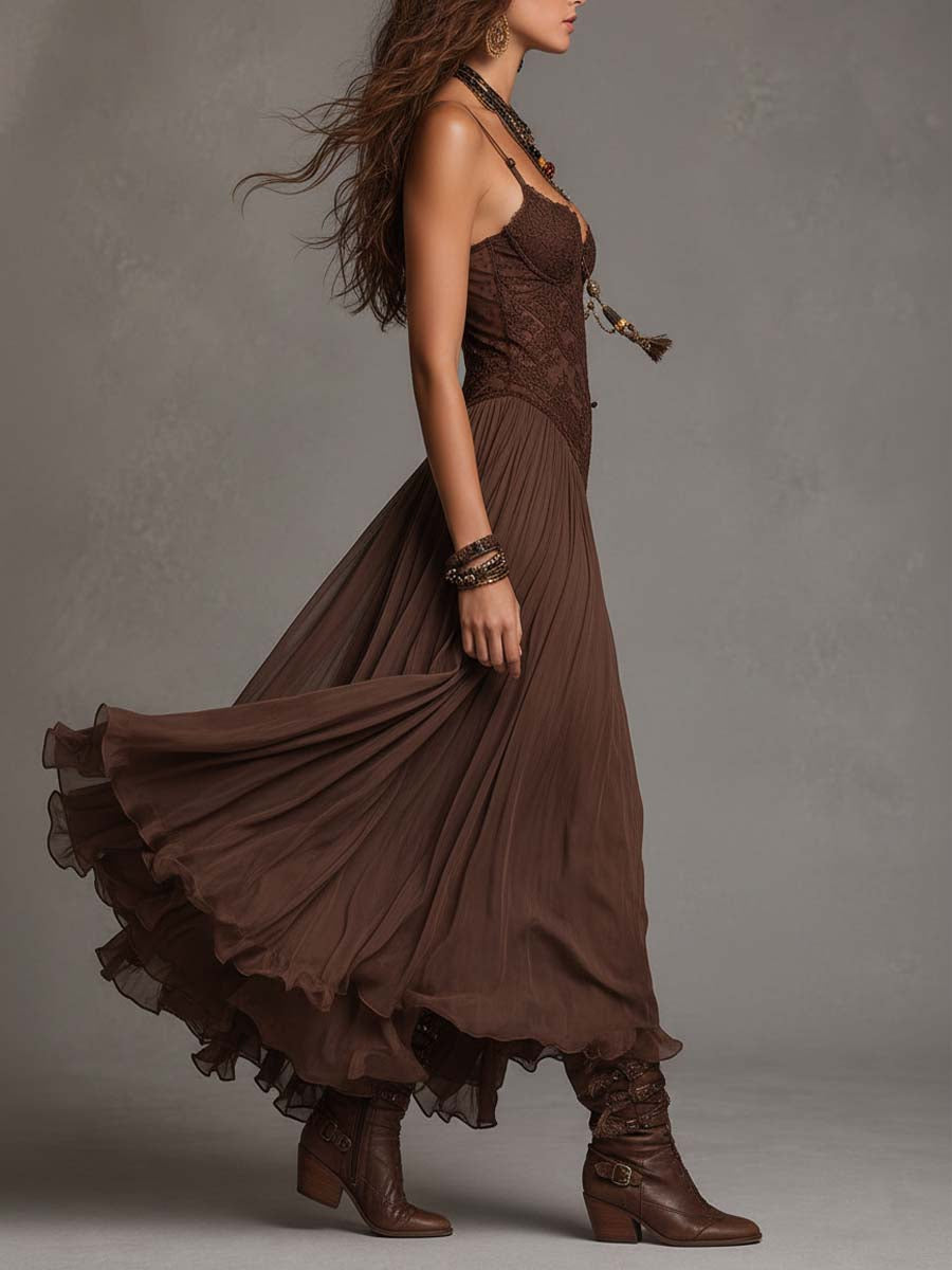 Vestido largo de gasa con paneles de encaje en color marrón oscuro